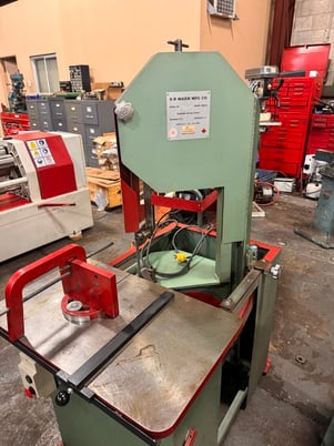 10" x 12" Er Maier #KM1012, Roll-In Vertical Bandsaw, 18" x 30" table, 10'-2" saw blade length x 3/4" blade - Image 2