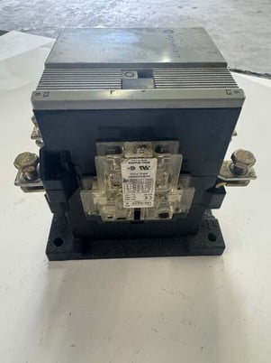 Allen-Bradley Contactor 100-B110N*3 - Image 3