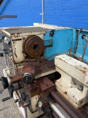 17" x 53" Clausing #Triumph-V/S, engine lathe, 1-1/4" bore, tailstock, 10 HP, 415 V., 2003 - Image 5