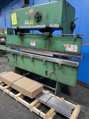 25 Ton, Chicago #285, Press Brake, 96" opening, 7.5 HP, 240 V. - Image 4