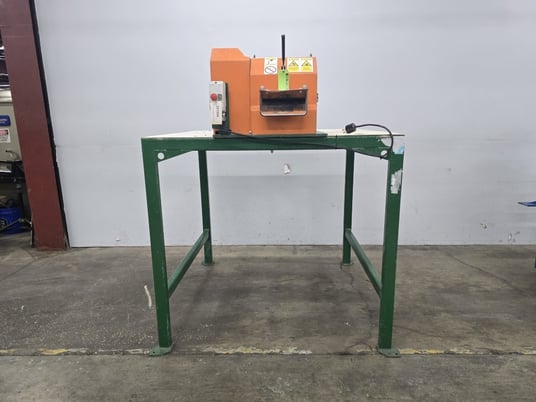 Sweed #513-AH, scrap chopper, 1 rotating knife, 17" x 14.5" discharge opening, 50" clearance, 7.75" W, 3-1/4" - Image 2