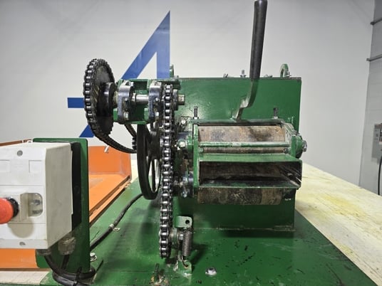 Sweed #513-AH, scrap chopper, 1 rotating knife, 17" x 14.5" discharge opening, 50" clearance, 7.75" W, 3-1/4" - Image 7