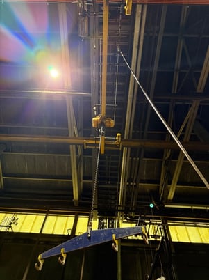 2 Ton, Obrien O'Brien, under-running bridge crane, 31' column, 18' bridge, 200' runway, pendant Control - Image 1