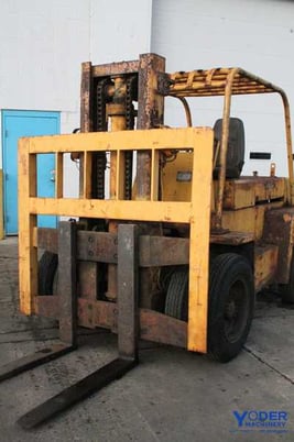 13000 lb. Toyota #FD60, diesel forklift, pneumatic tires, 100" lift, 1970, #65320 - Image 2