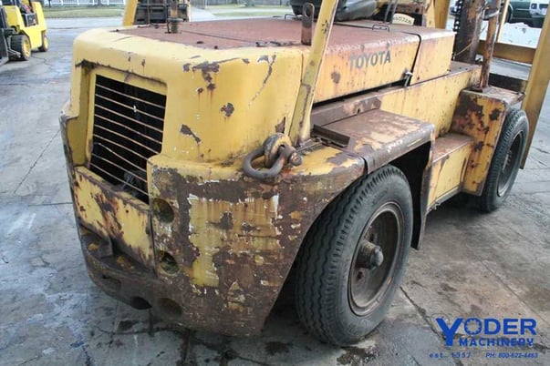 13000 lb. Toyota #FD60, diesel forklift, pneumatic tires, 100" lift, 1970, #65320 - Image 6