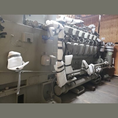 1500 KW Fairbanks Morse ALCO #12-251E, Diesel Generator, 450 Volts, 900 RPM, 2400 HP engine, open-type - Image 3