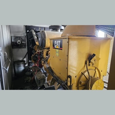 500 KW Caterpillar #3456, Diesel Generator, 480 Volt, 1800 RPM, 5624 hours, 2006 - Image 9