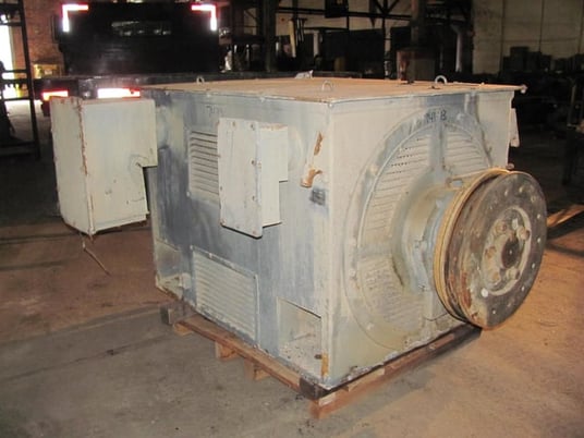 1000 HP 600 RPM Toshiba, Frame 560-1120, Drip-Proof Ball Bearing, 4160 Volts (2 available) - Image 1