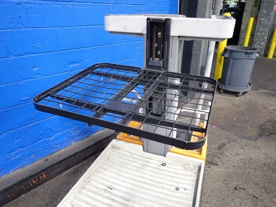250 lb. Crown Equipment #WAV50-118, work assist vehicle, 118" platform height, 24 V. - Image 3