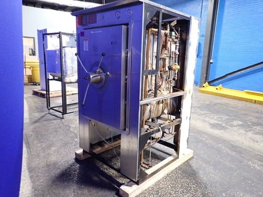 Consolidated Stills & Sterilizers, vacuum steam sterilizer, 24x37x36" chamber - Image 5