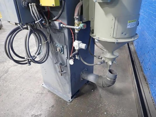 21" x 18" x 36" Dura-Blast #1.5BB-Air-Blast, Rotary Air Blast Cabinet, 7kW system, 1 HP blast wheel, dust - Image 5