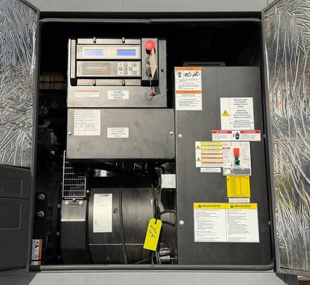 48 KW Generac #0060720, Diesel Generator, 120/204 Volts - Image 3