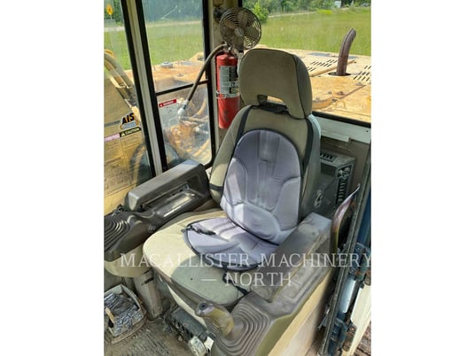 Komatsu Ltd. PC220, Excavator, 15400 hours, S/N: 37482, 1996 - Image 8
