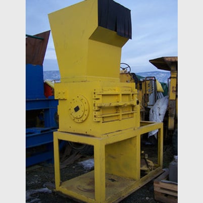 Cumberland Shredder, 32" x 16" Feed, 30" x 20" diameter Rotor, Dual Cutting Edge - Image 1