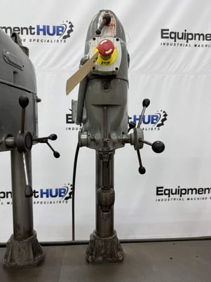 Delta, 4 head gang vari-speed drill press station, 95-3/8" x 23-1/2" table surface - Image 7