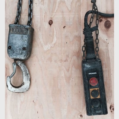 1 Ton, Demag, electric chain hoist, 6000 lb. Yale KEL310TH10S3 trolley - Image 2