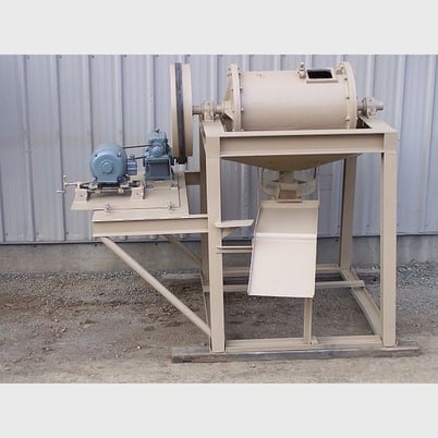 Amalgam barrel, 22" x 36" capacity, rubber lined, manual variable speed - Image 1