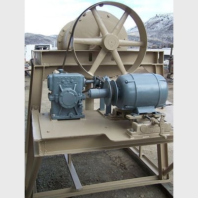 Amalgam barrel, 22" x 36" capacity, rubber lined, manual variable speed - Image 3