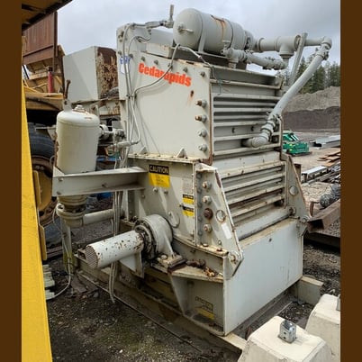 Cedarapids #40, roller bearing hammermill, 39" x 28" feed opening, 75 HP motor - Image 1