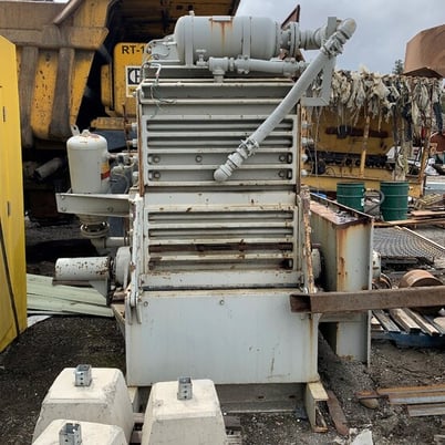 Cedarapids #40, roller bearing hammermill, 39" x 28" feed opening, 75 HP motor - Image 3