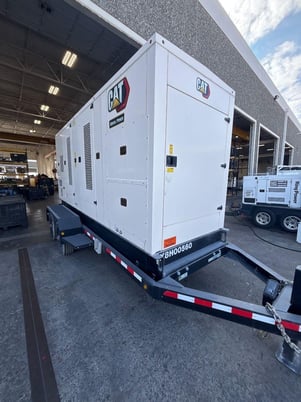 375 KW Caterpillar #XQ425, diesel generator set, 316 hours, C13 engine, Tier 4 Final, sound attenuated - Image 7
