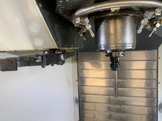 Haas #VF-5/40, 24+1 side mount tool changer, 50" X, 26" Y, 25" Z, 10000 RPM, #40, 30 HP, 23" x52" tbl. - Image 7