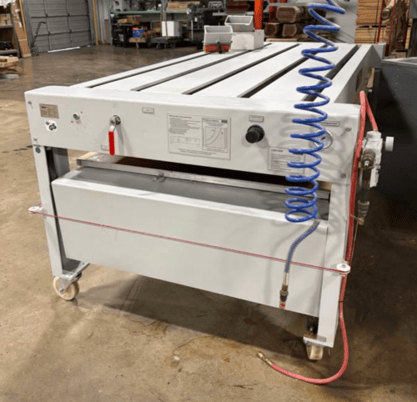 Joos #Junior-3, Hot Press, 4' x8', w/ spreaders, 45 Ton, 2015 - Image 3