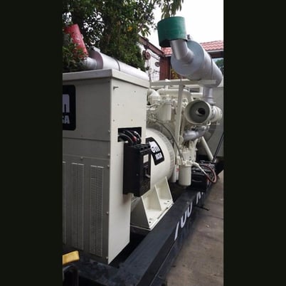 700 KW IGSA, diesel generator set, 963 kVA, 440 Volts, 1800 RPM, 3 phase, GM motor, Stamford generator end - Image 5