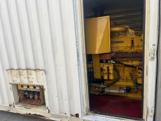 600 KW Caterpillar #XQ600, Diesel Generator Set, 277/480 Volts, 890 HP @ 1800 RPM CAT 3412 engine, circuit - Image 6