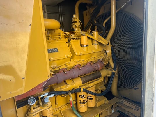 600 KW Caterpillar #XQ600, Diesel Generator Set, 277/480 Volts, 890 HP @ 1800 RPM CAT 3412 engine, circuit - Image 7