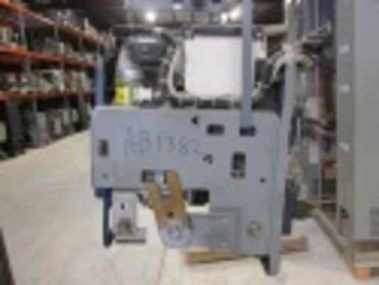 1600 Amps, General Electric, AKR-4A-50, electrically operated, drawout, #AB1382 - Image 6