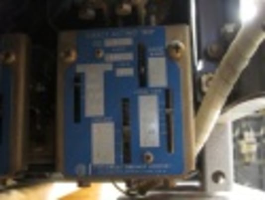 600 Amps, Siemens, K-600, electrically operated, drawout, #AB2899 - Image 1