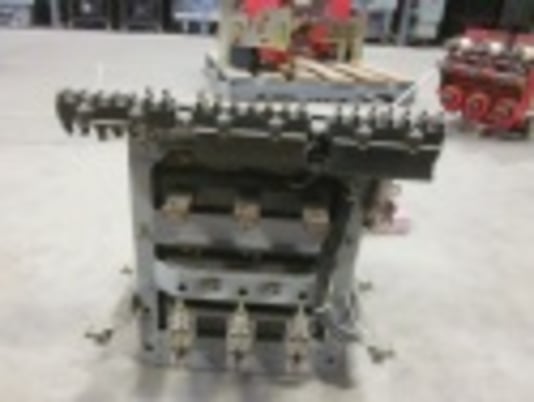 600 Amps, General Electric, AK-2A-25, electrically operated, drawout, #AB4179 - Image 2