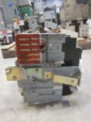 800 Amps, General Electric, THP88SS, manually operated, drawout, 600 Volts, #IC4020 - Image 7