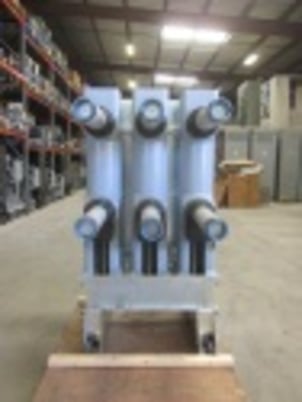 3000 Amps, Eaton, 380VCP-W32, electrically operated, drawout, 38000 Volts, New Surplus, #VB4787 - Image 3