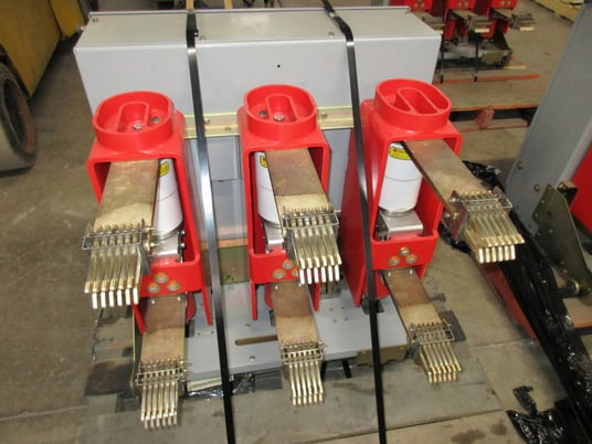 1200 Amps, Square D, VR, V5D3153Y000A, 4.76 KV - Image 4