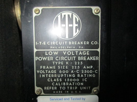 225 Amps, ITE, K-225, manually operated, drawout, Red/Black - Image 2