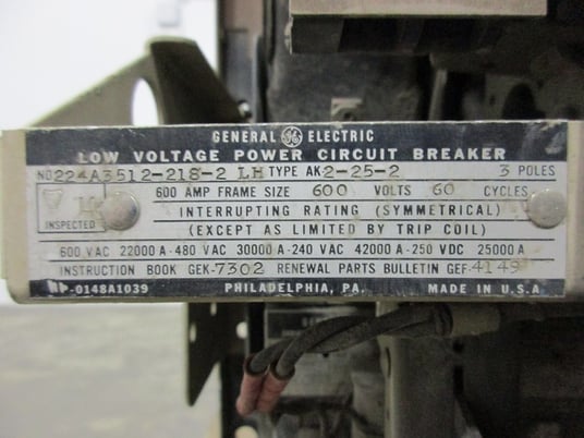 600 Amps, General Electric, AK-2-25-2, manually operated, drawout, F/M - Image 6