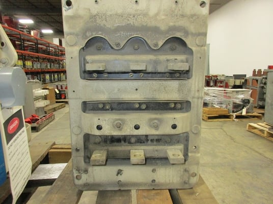 600 Amps, General Electric, AK-2-25-2, manually operated, drawout, F/M - Image 7