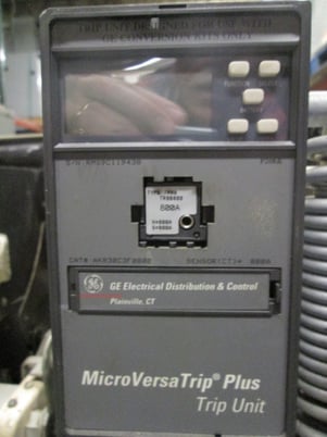 800 Amps, General Electric, akr- 5a-30, electrically operated, drawout - Image 4