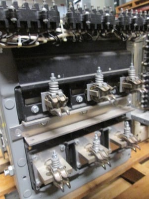 800 Amps, General Electric, akr- 5a-30, electrically operated, drawout - Image 5