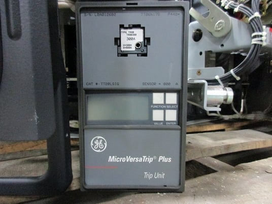 800 Amps, General Electric, akr- 9d-30s, manually operated, drawout - Image 3