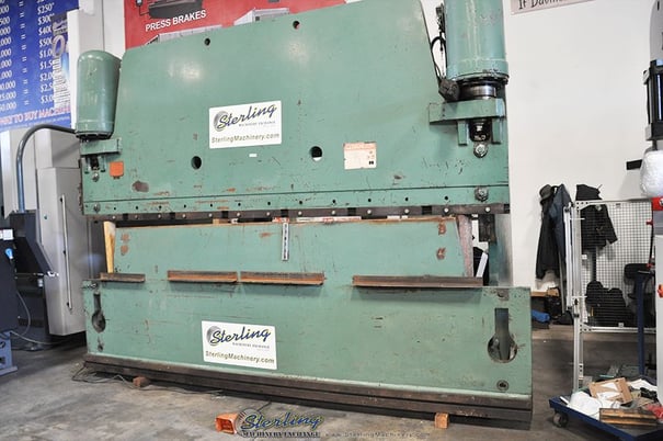 300 Ton, Pacific #300-14, 14' overall, 149" between housing, 12" stroke, 10" throat,heavy duty hydraulic,foot - Image 10