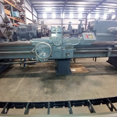 34" x 132" LeBlond #HD3220, heavy duty, 2-1/8" spindle hole, 25 HP, #5MT, 6" dia. quill, 1300 RPM, 1973 - Image 2