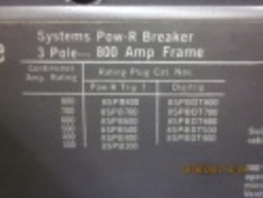 800 Amps, Eaton, SPB50, manually operated, drawout, 600 Volts, #IC5013 - Image 1