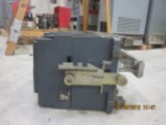 800 Amps, Eaton, SPB50, manually operated, drawout, 600 Volts, #IC5013 - Image 6