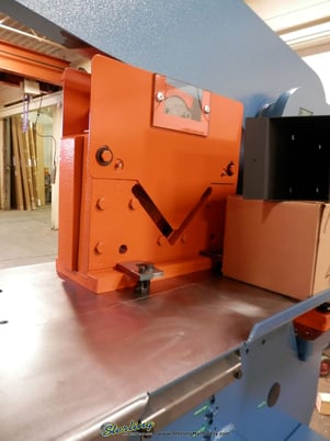 6" x 6" x 1/2" Scotchman #DO-70/110-24M, dual operator ironworker, 70 ton, 9" throat, made in the USA, new - Image 5