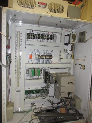 35 Ton, Lyle #152PV, vert.trim press, 16.5" x52" platen stroke, low hours, 2005, #12226C - Image 9