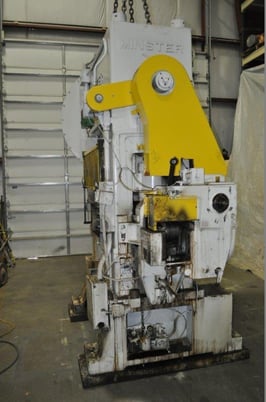 100 Ton, Minster #P2-100-42, 1.5" stroke, 16" Shut Height, 2.5" ram adj., 150-300 SPM, 16" windows, 42" x 31" - Image 4