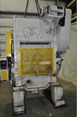 100 Ton, Minster #P2-100-42, 1.5" stroke, 16" Shut Height, 2.5" ram adj., 150-300 SPM, 16" windows, 42" x 31" - Image 5